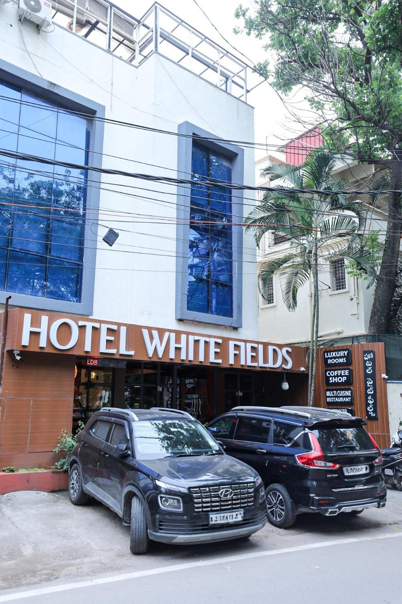 Hotel White Fields Hitec City, Hyderabad Exterior photo